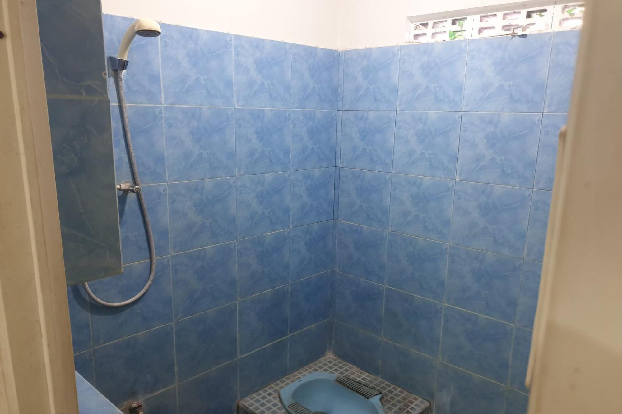 Oyo Life 2090 Ratna Backpacker Syariah Hotel Probolinggo Kültér fotó
