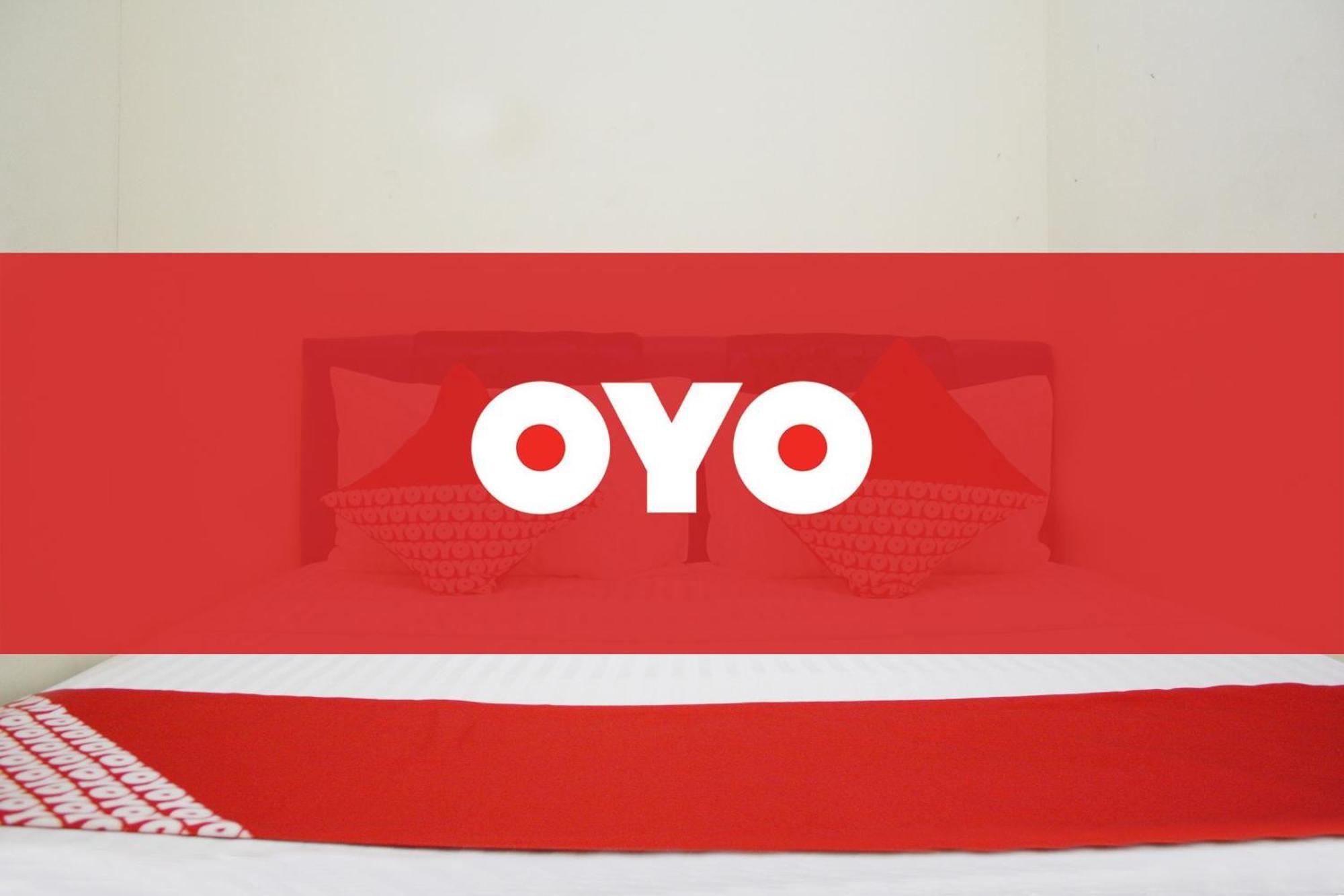 Oyo Life 2090 Ratna Backpacker Syariah Hotel Probolinggo Kültér fotó